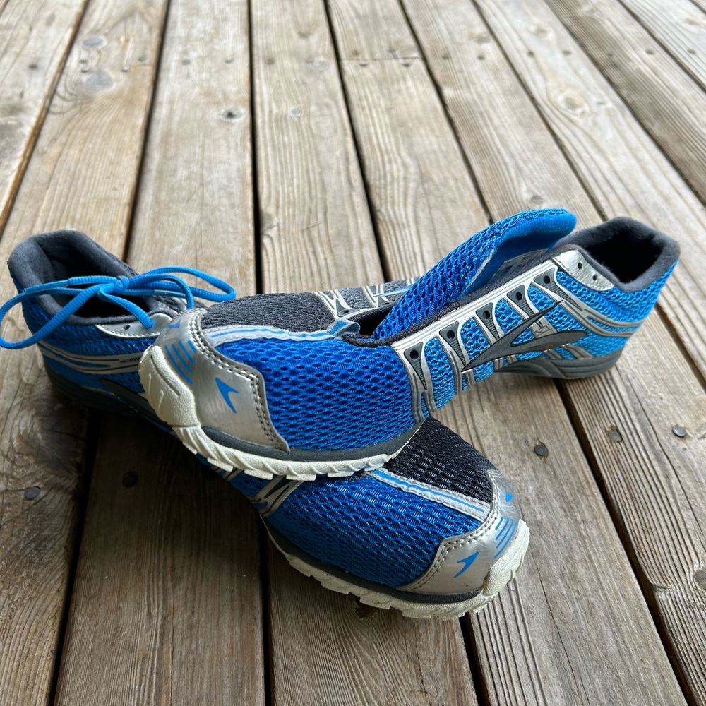 Brooks Size 12 track shoes with spikes